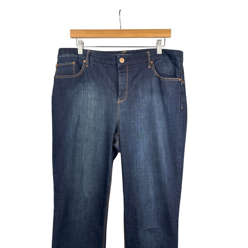 Women’s Chicos Size 2 Dark Blue Straight Leg Jeans